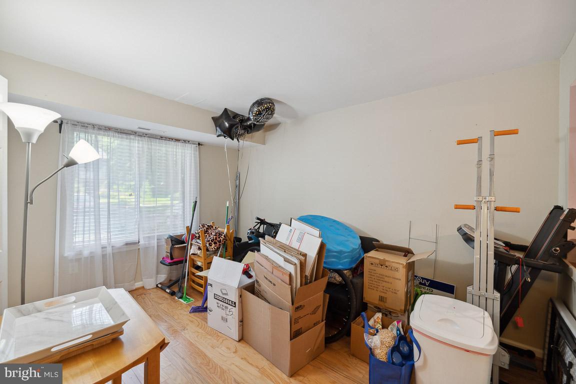 1791 Ivy Oak SQUARE