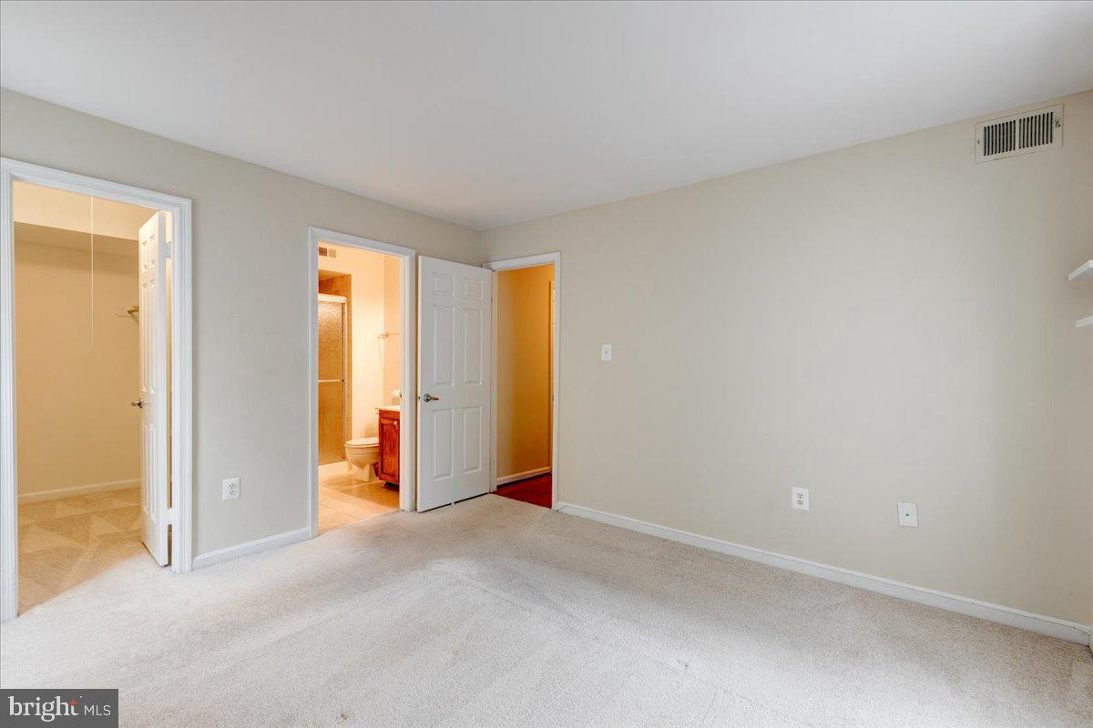 8600 Shadwell DRIVE Unit: 6
