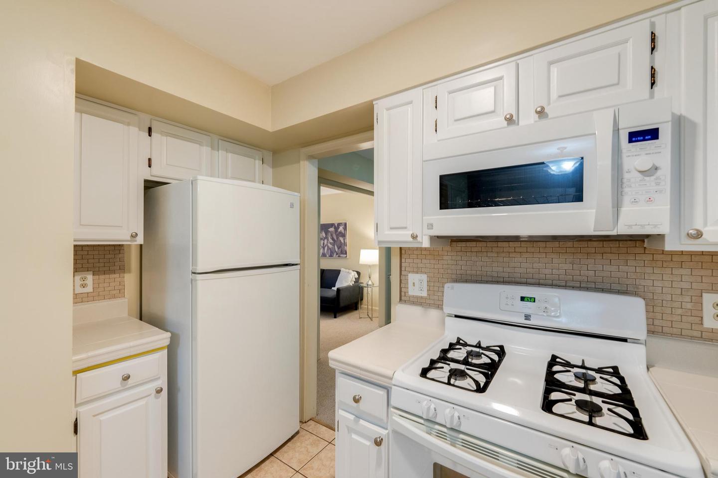 6261 Gentle LANE