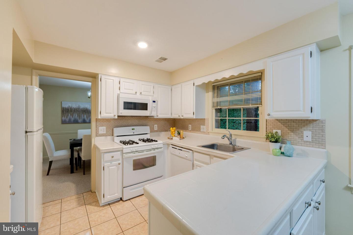 6261 Gentle LANE