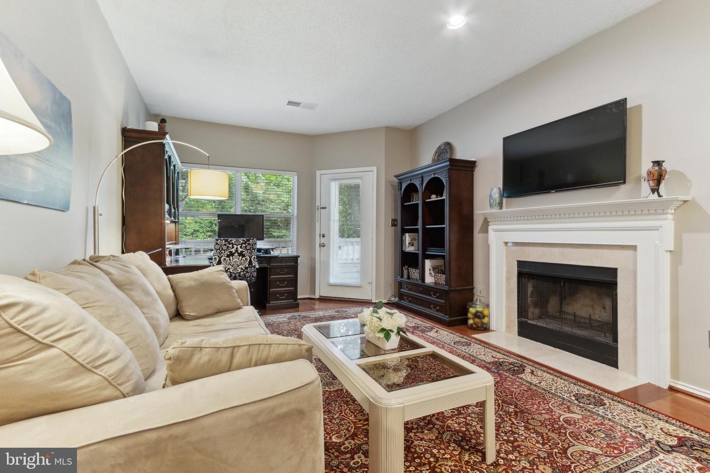 4412 Helmsford LANE Unit: 101