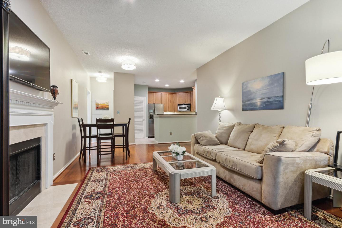 4412 Helmsford LANE Unit: 101