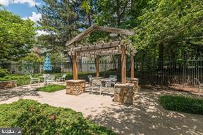 4412 Helmsford LANE Unit: 101