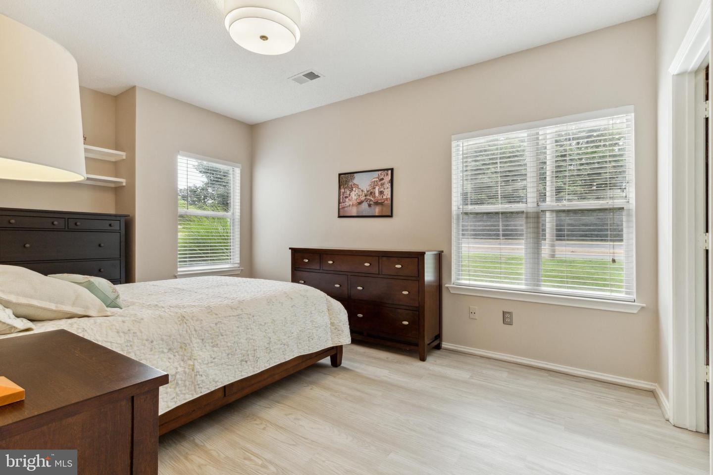 4412 Helmsford LANE Unit: 101