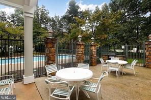 4412 Helmsford LANE Unit: 101
