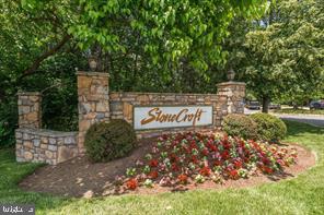 4412 Helmsford LANE Unit: 101