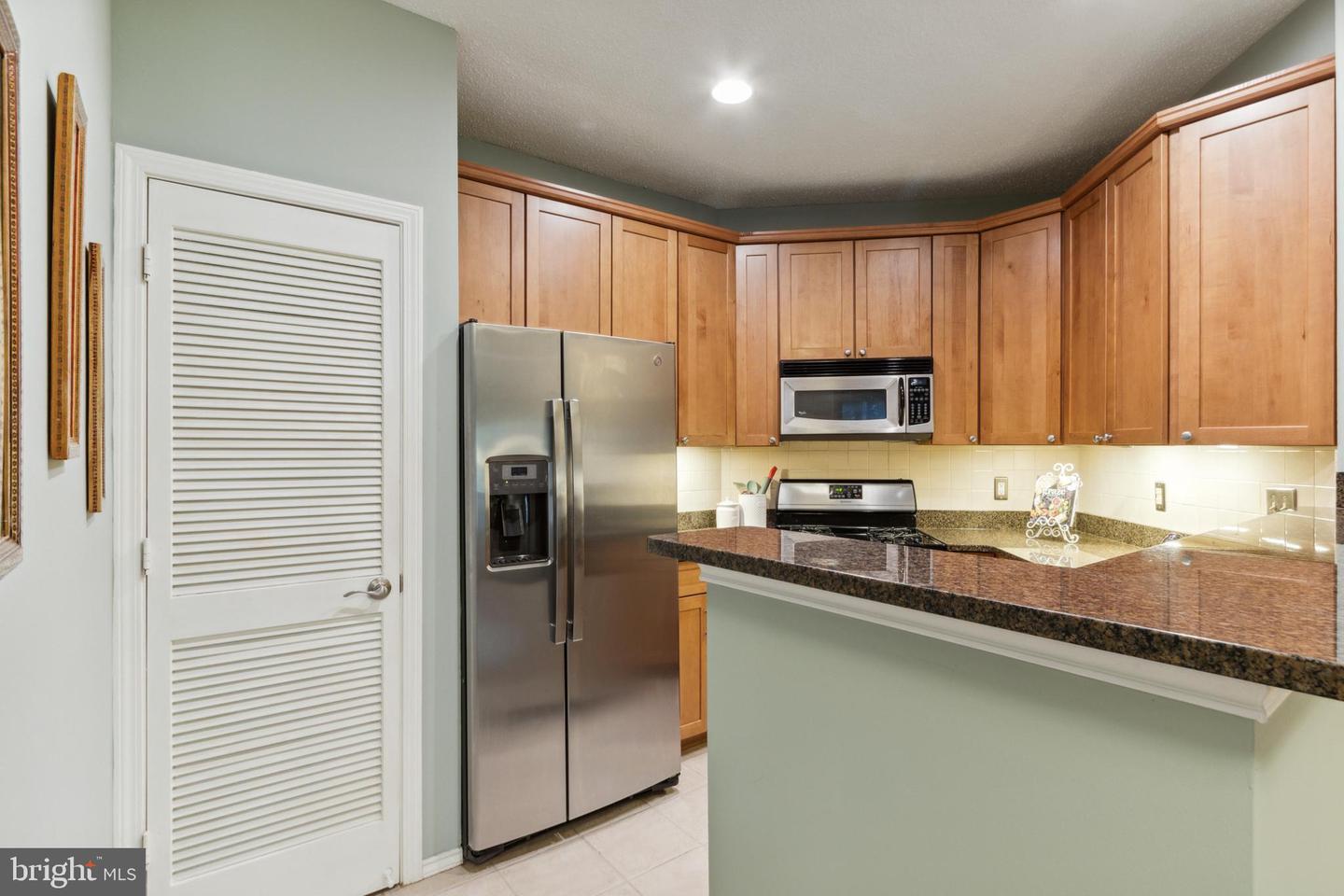 4412 Helmsford LANE Unit: 101