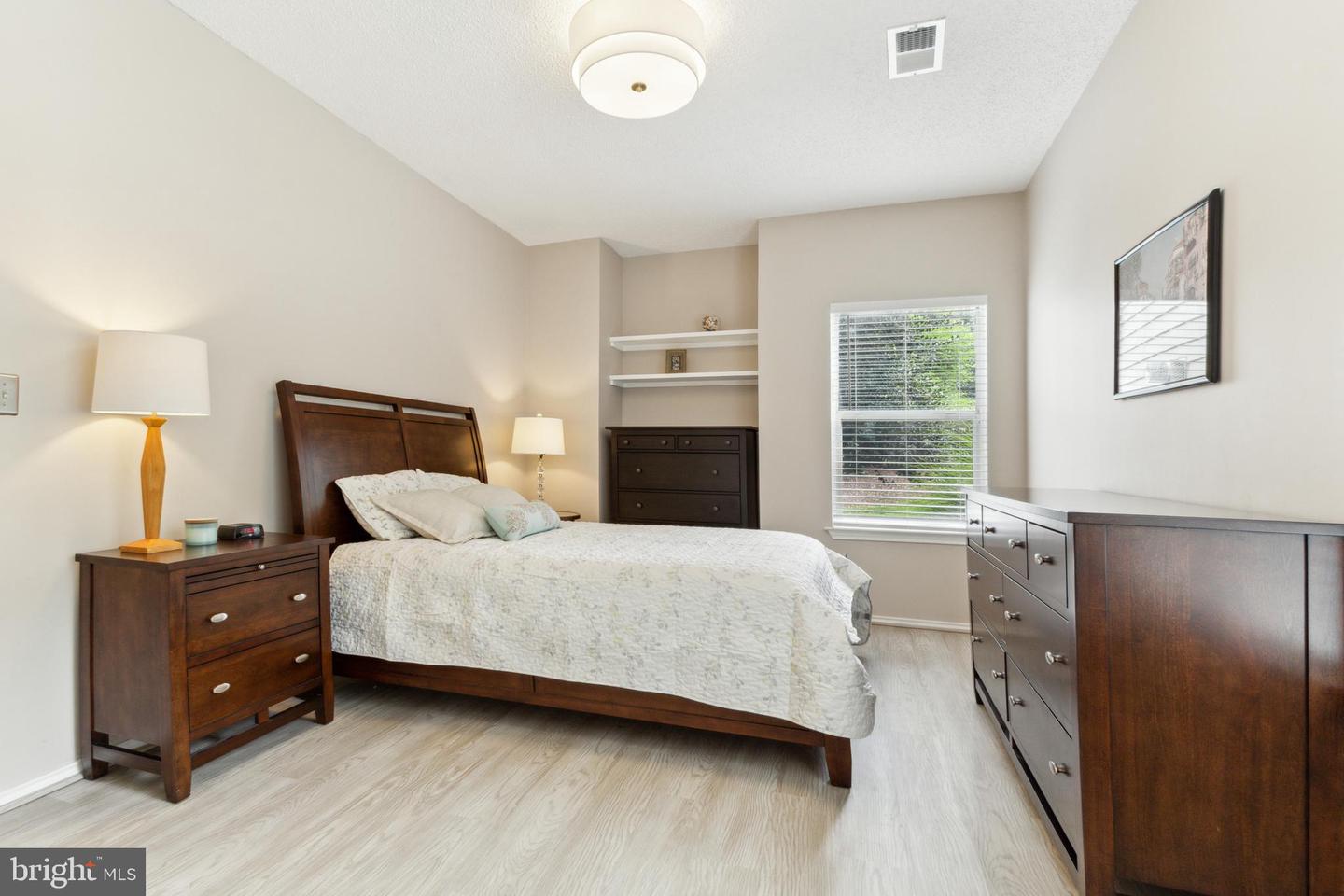 4412 Helmsford LANE Unit: 101