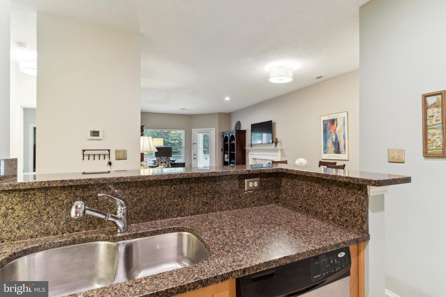4412 Helmsford LANE Unit: 101