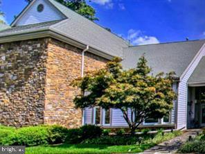 4412 Helmsford LANE Unit: 101