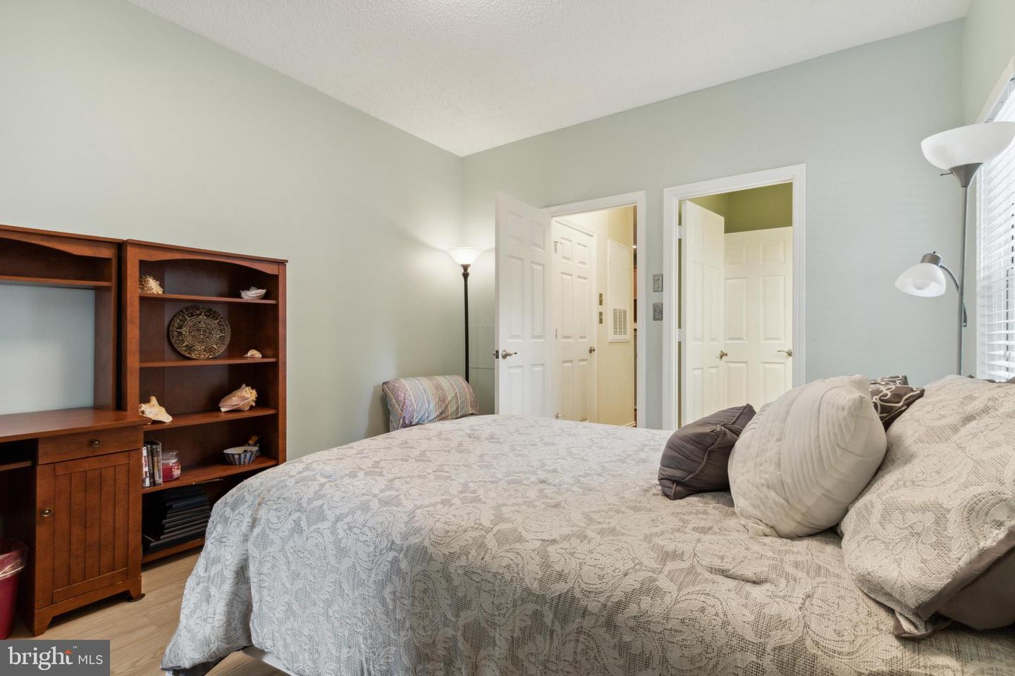 4412 Helmsford LANE Unit: 101
