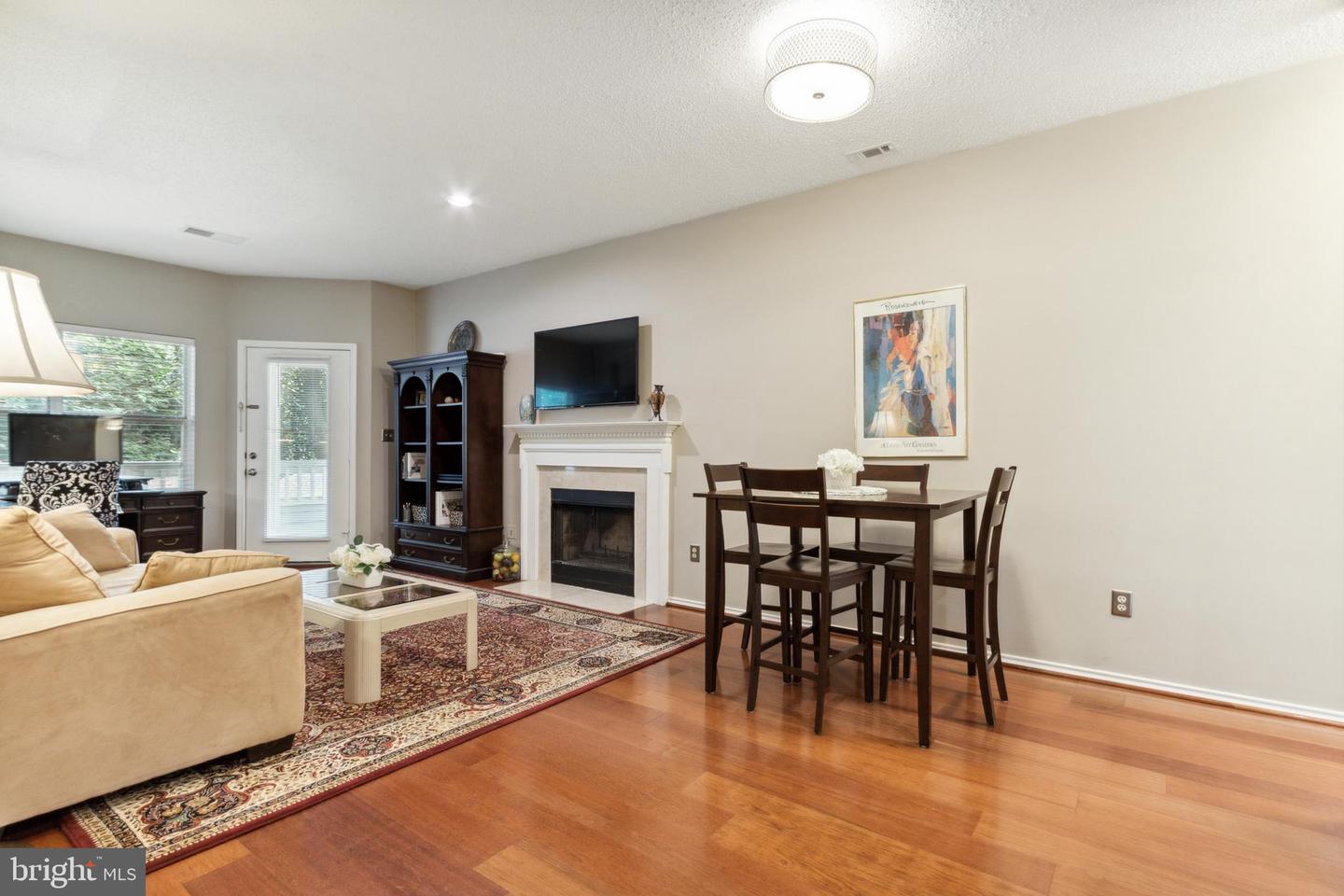 4412 Helmsford LANE Unit: 101