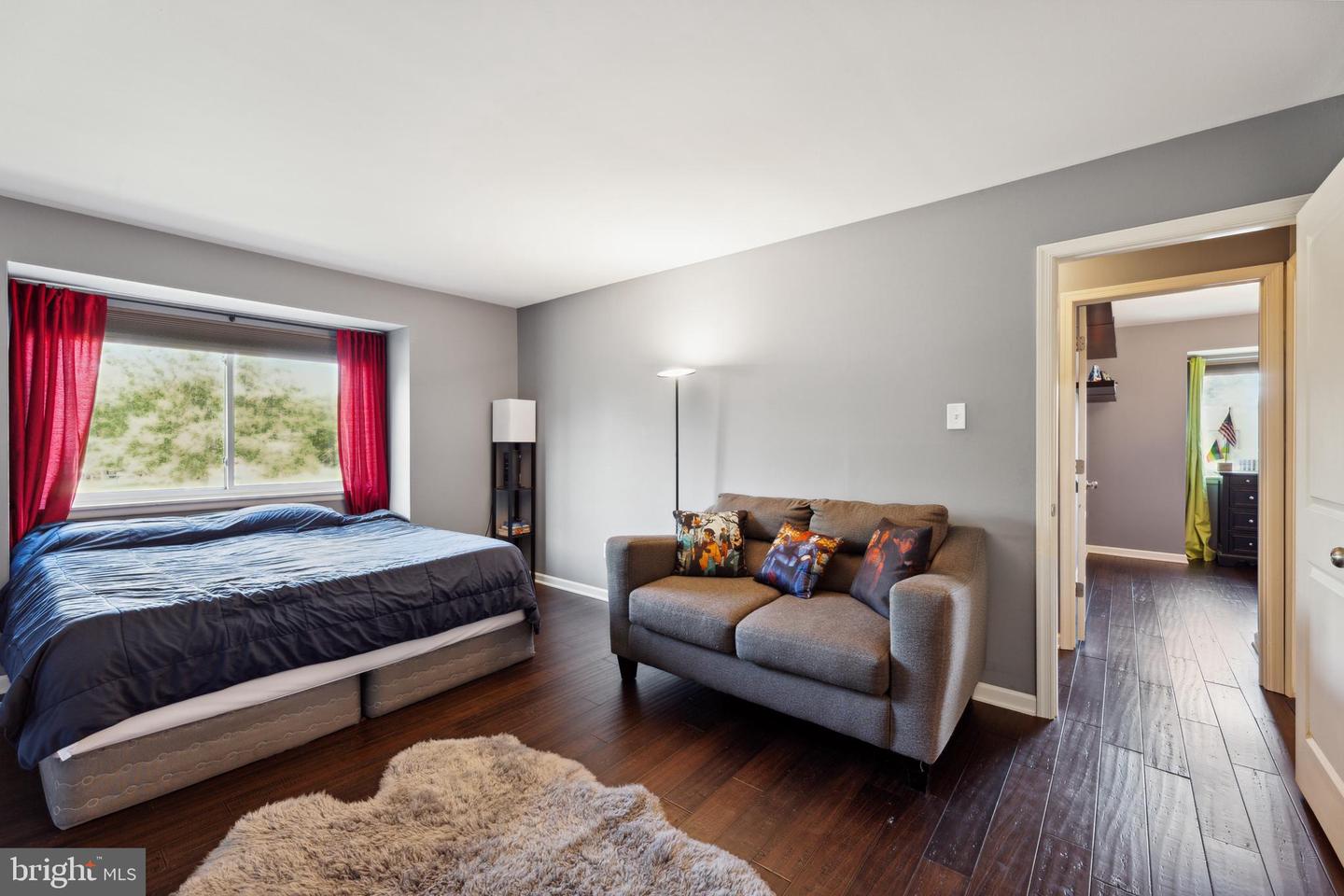 3903 San Leandro PLACE Unit: B