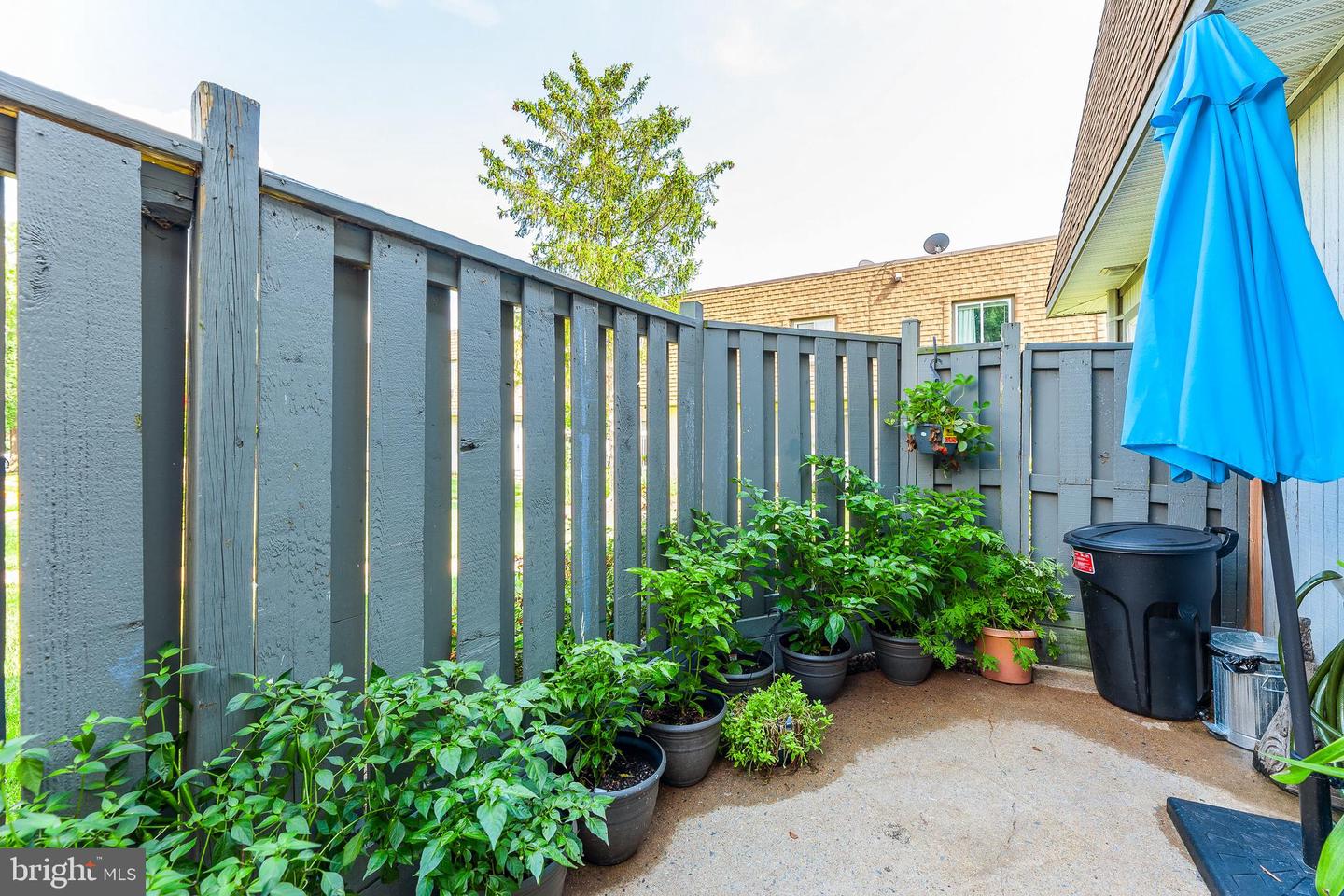 3903 San Leandro PLACE Unit: B