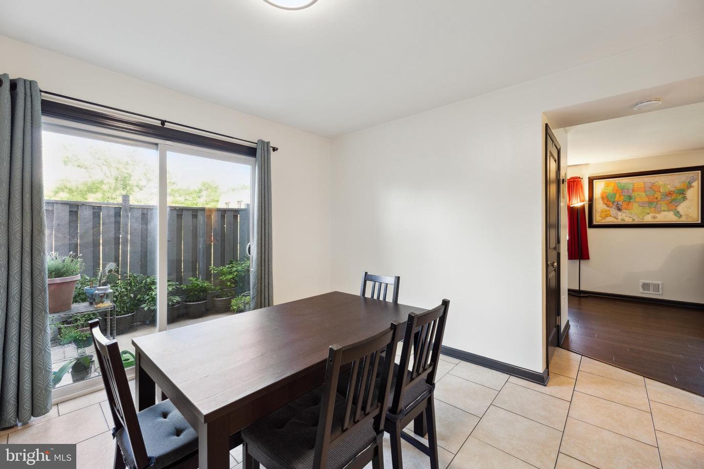 3903 San Leandro PLACE Unit: B