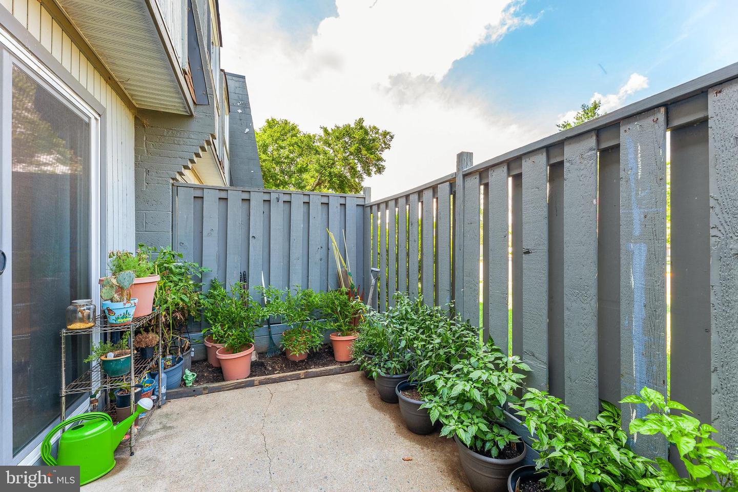 3903 San Leandro PLACE Unit: B