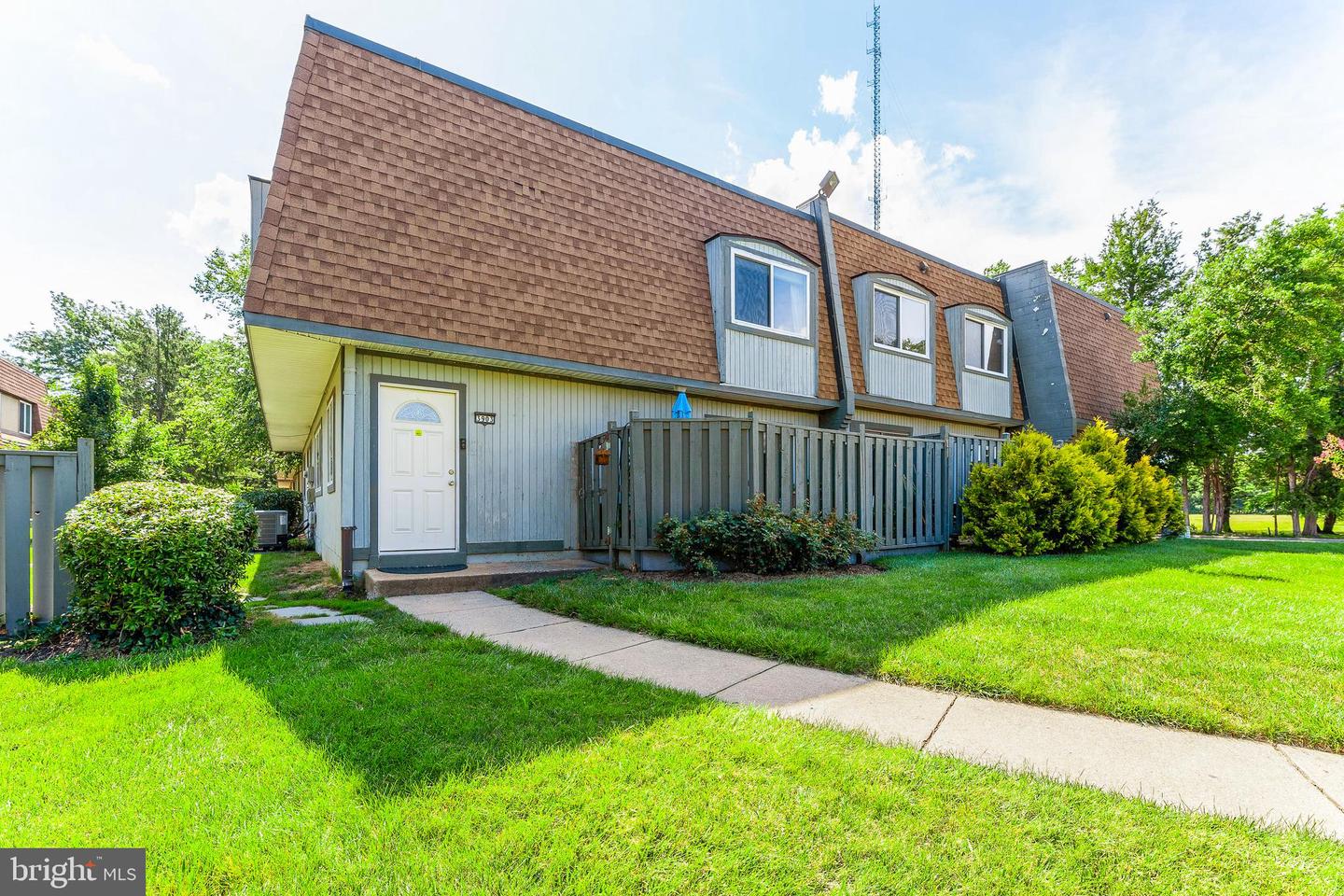 3903 San Leandro PLACE Unit: B