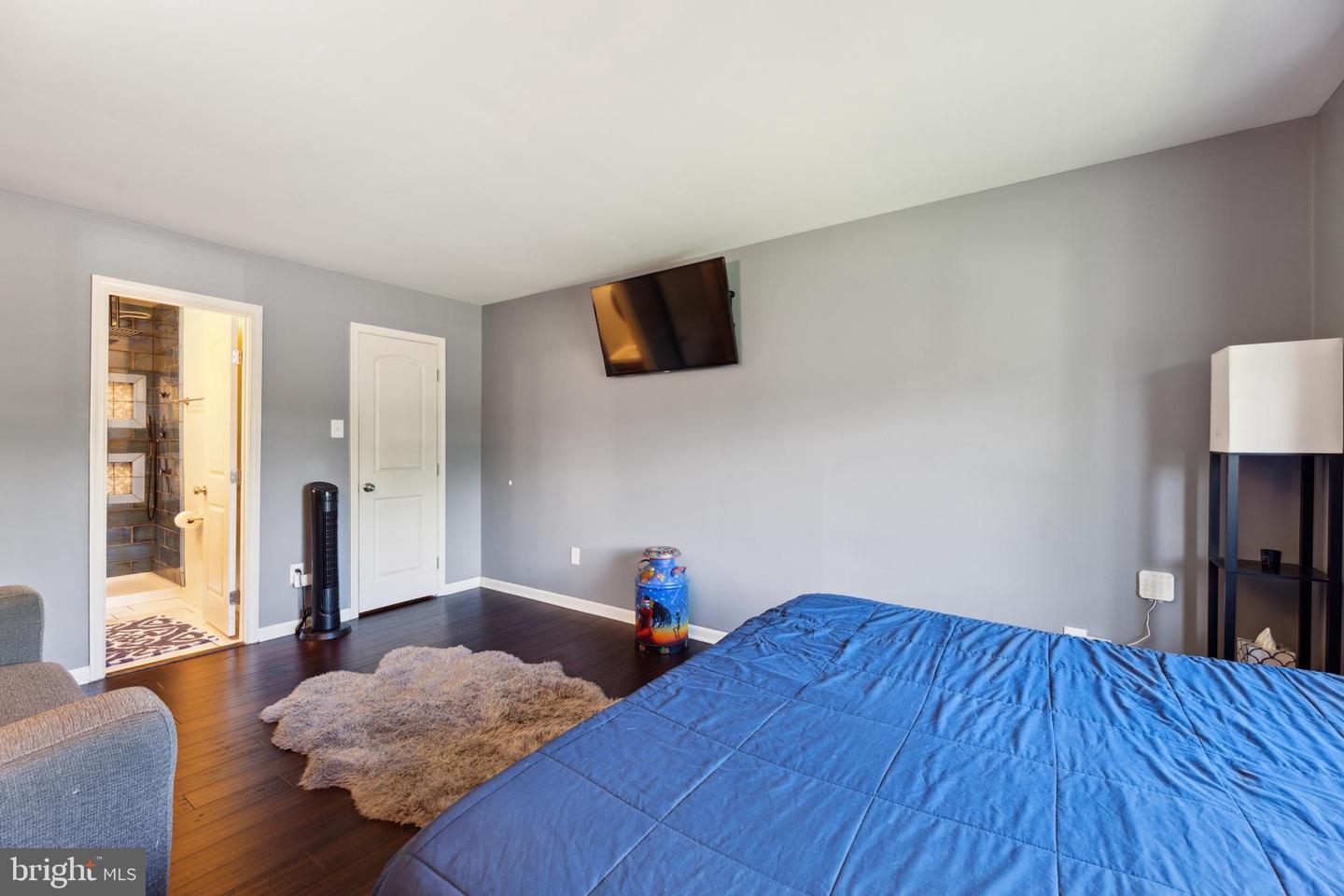 3903 San Leandro PLACE Unit: B