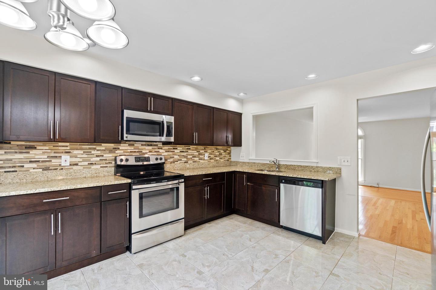 7356 Hidden Knolls COURT