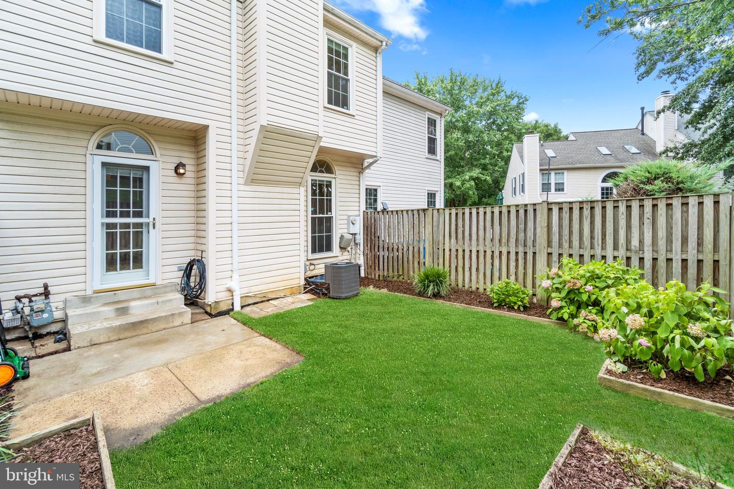 7356 Hidden Knolls COURT