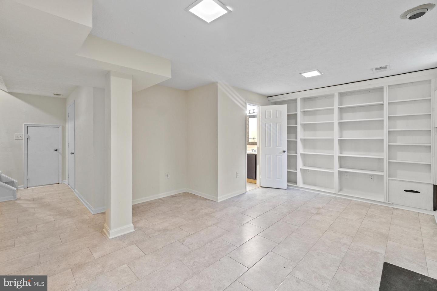 7356 Hidden Knolls COURT