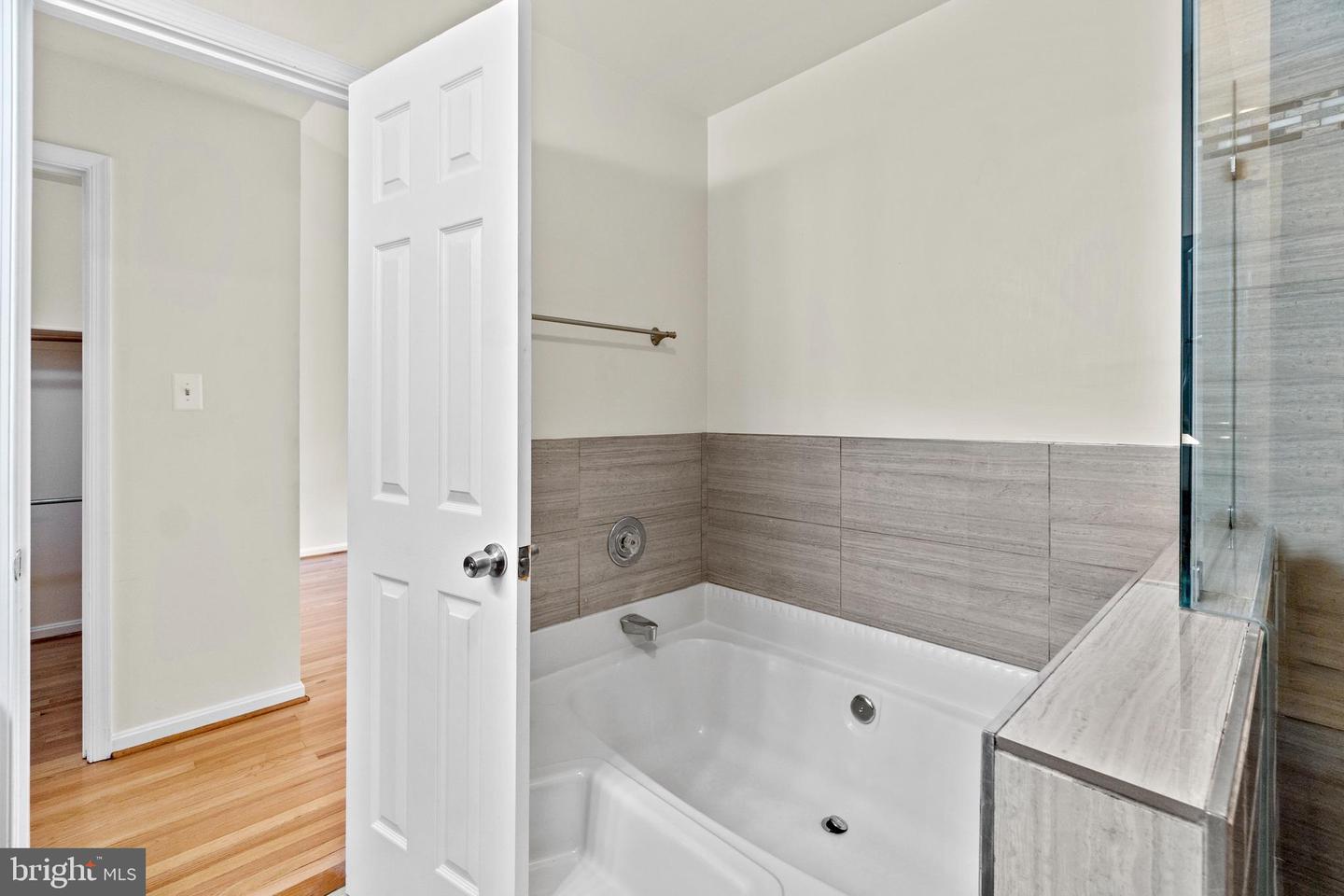 7356 Hidden Knolls COURT