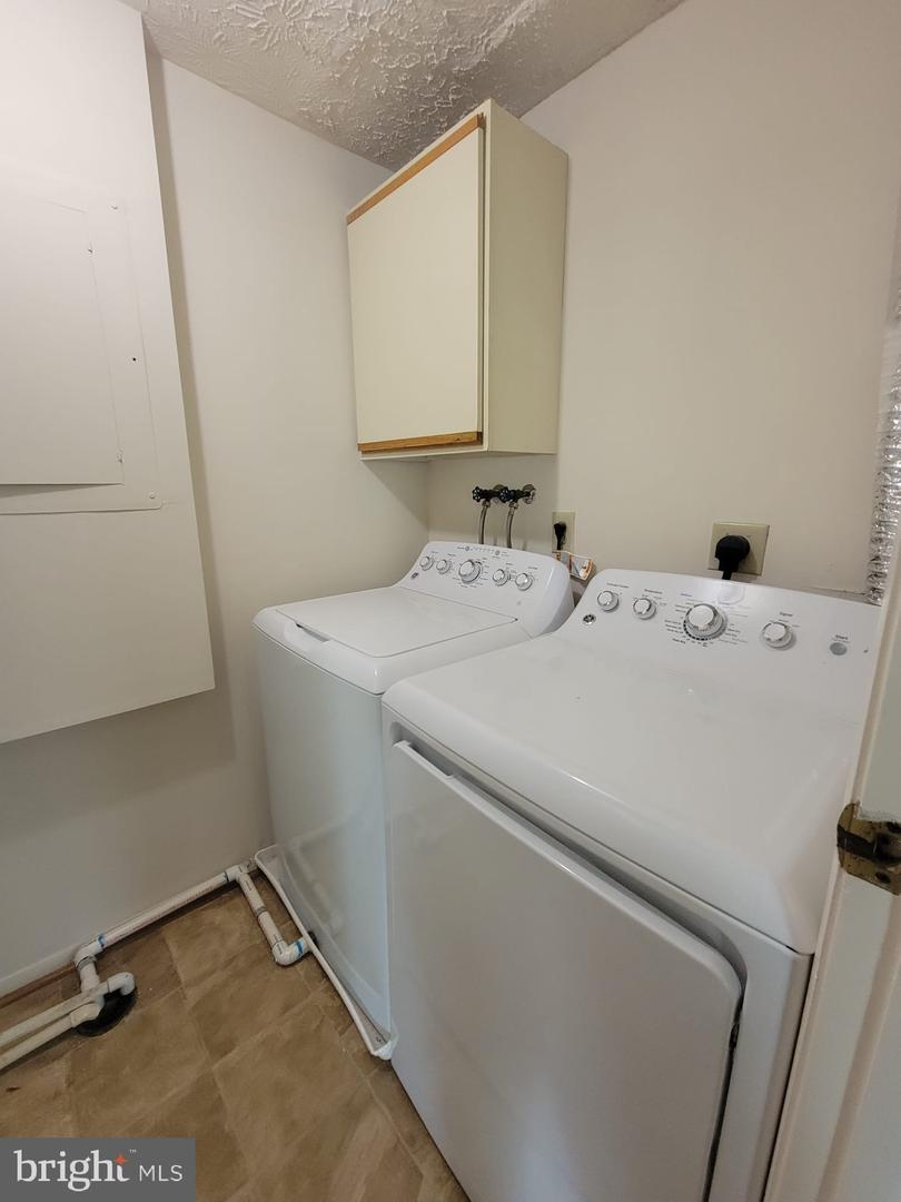 4400 Groombridge WAY Unit: 29/  F