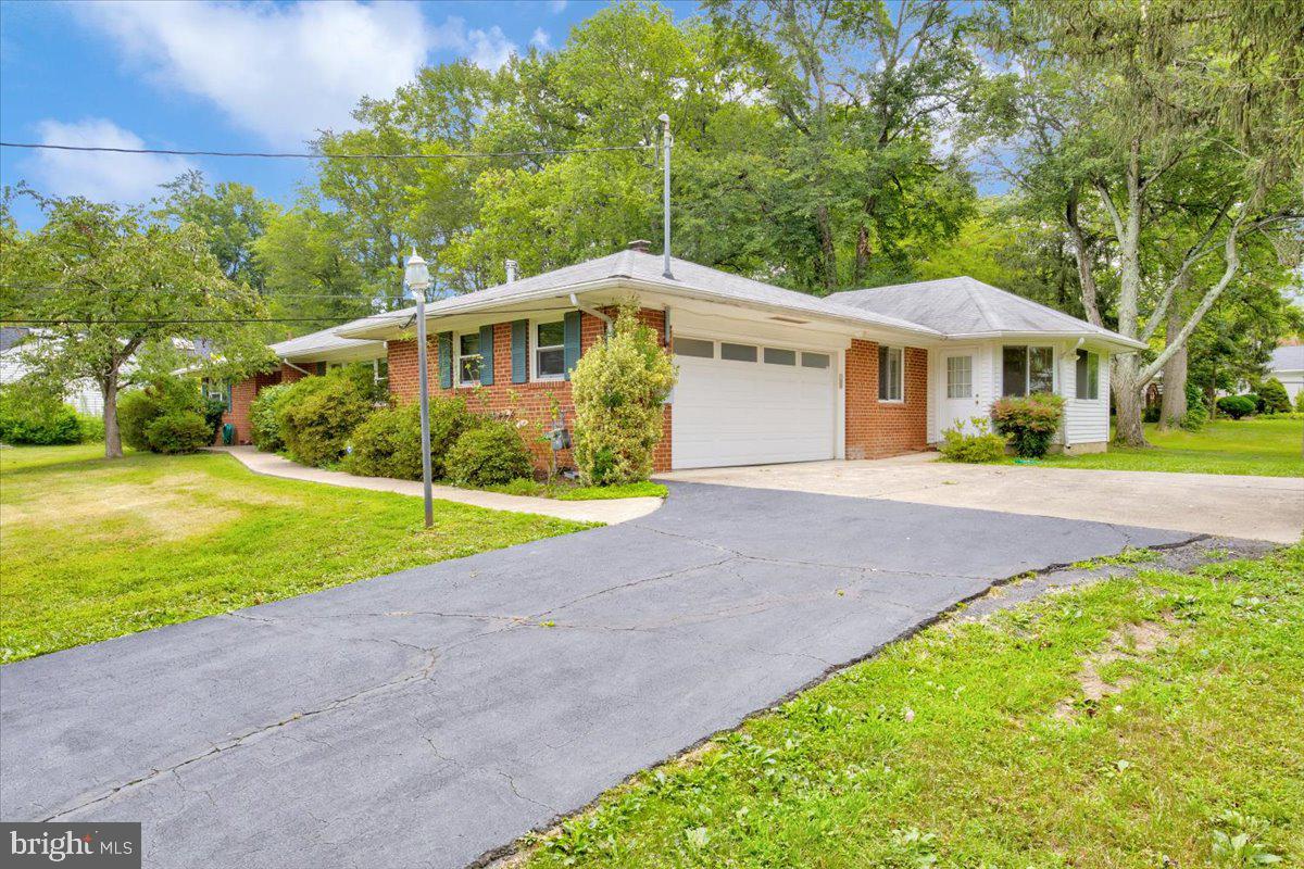 3139 Barbara LANE
