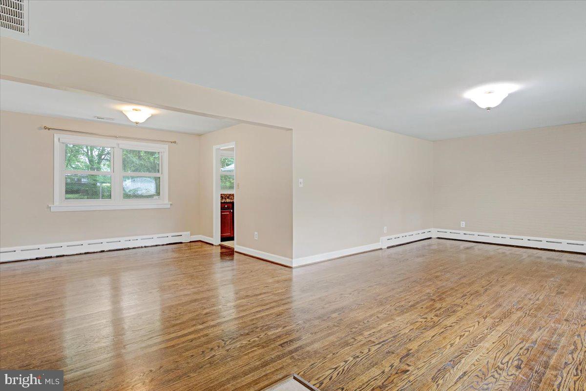 3139 Barbara LANE