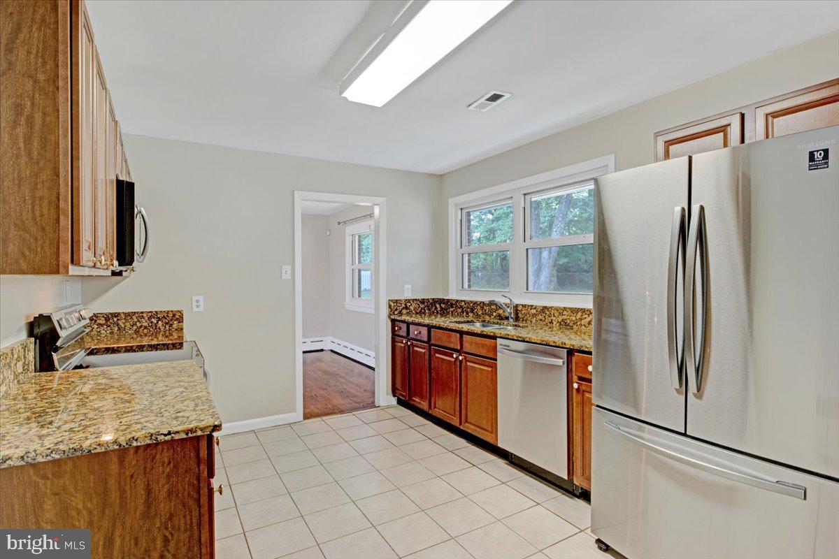 3139 Barbara LANE