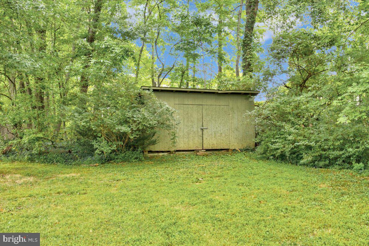 3139 Barbara LANE