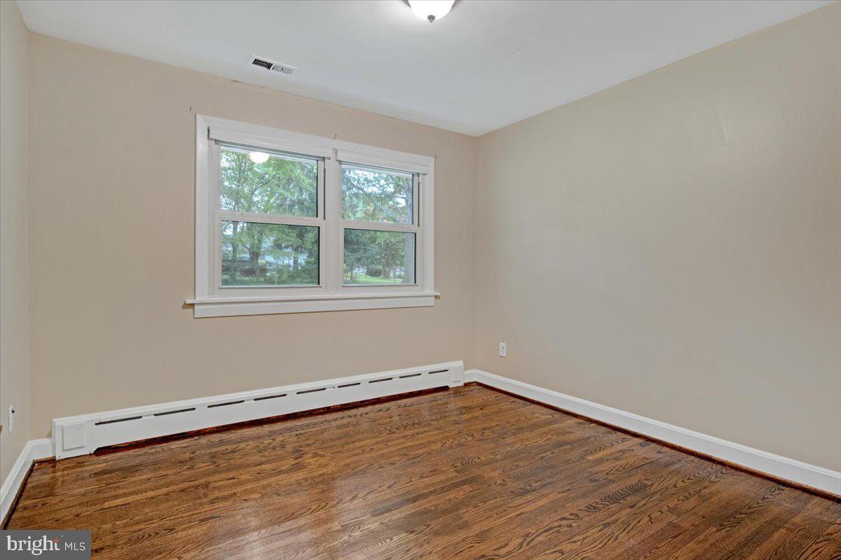 3139 Barbara LANE
