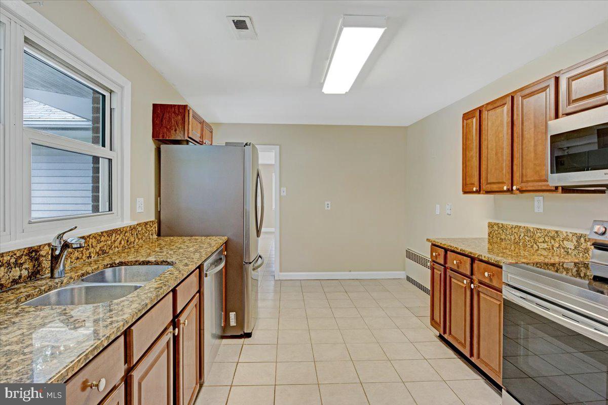 3139 Barbara LANE