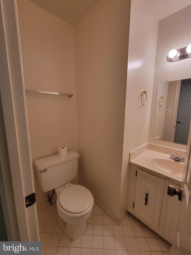 7915 Birchtree COURT
