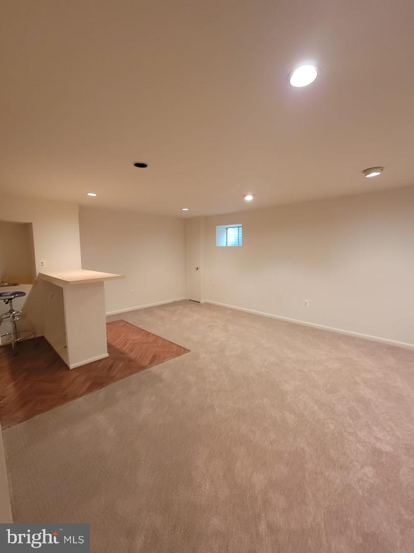 7915 Birchtree COURT