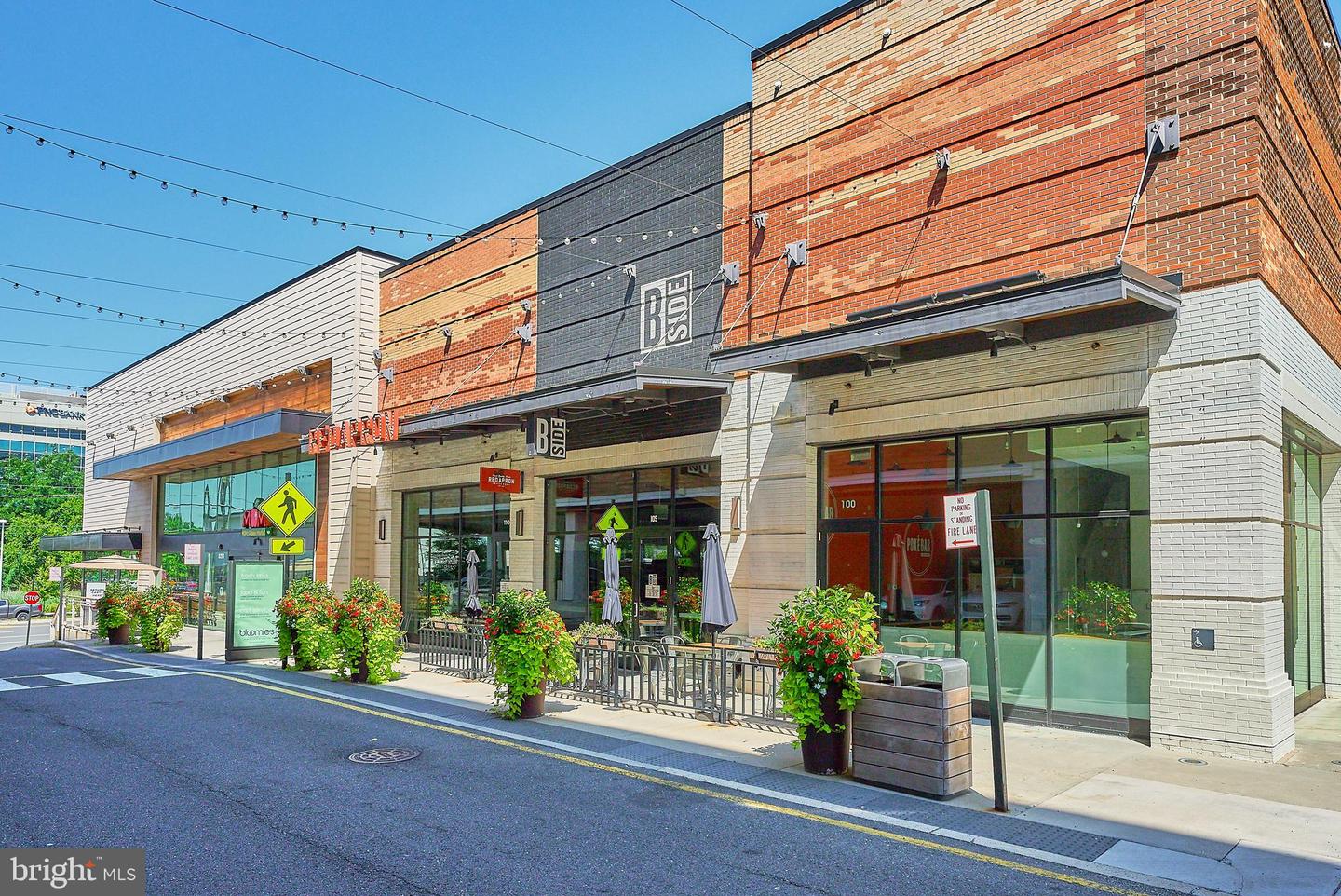 9480 Virginia Center BOULEVARD Unit: 210