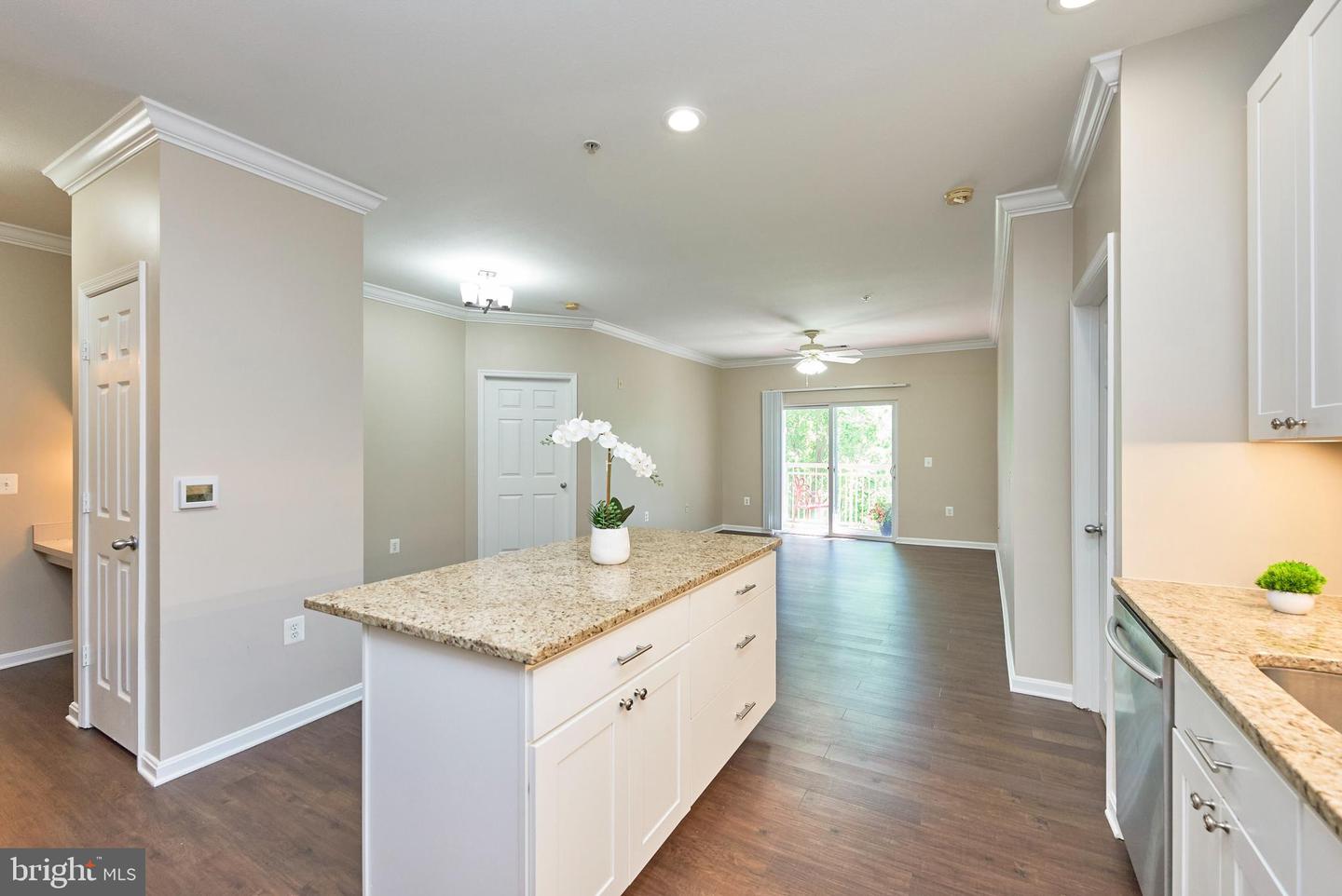 9480 Virginia Center BOULEVARD Unit: 210