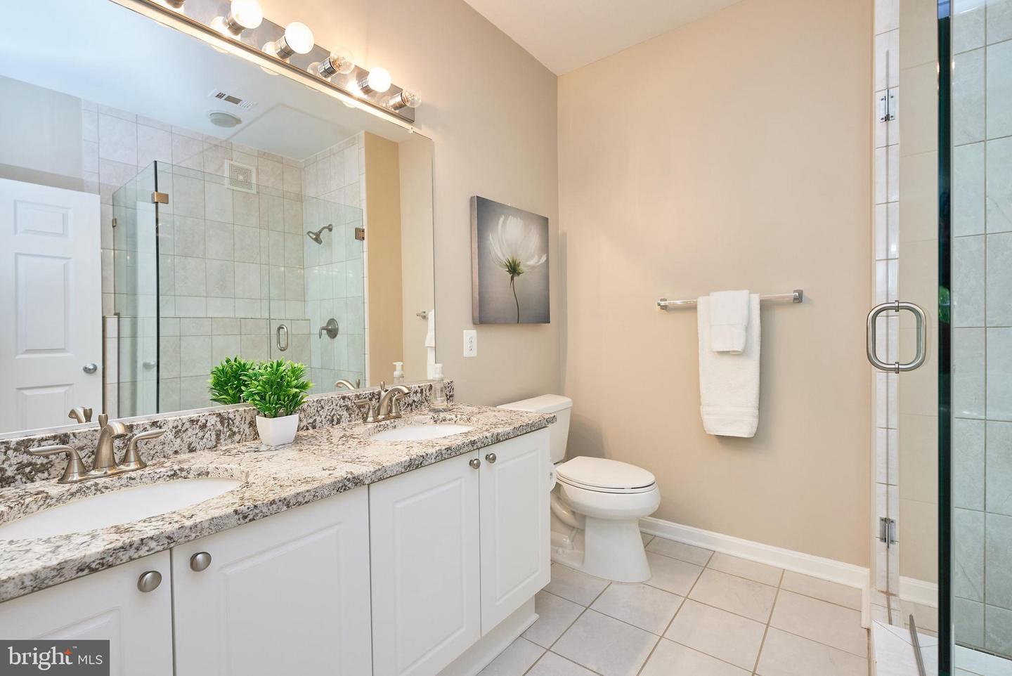 9480 Virginia Center BOULEVARD Unit: 210