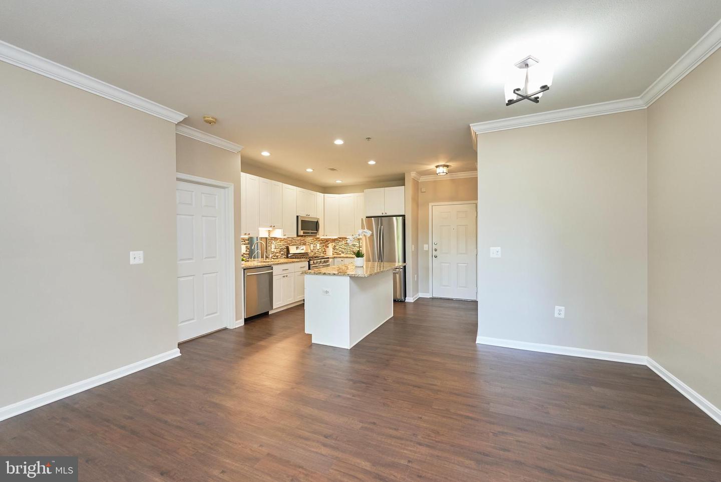9480 Virginia Center BOULEVARD Unit: 210