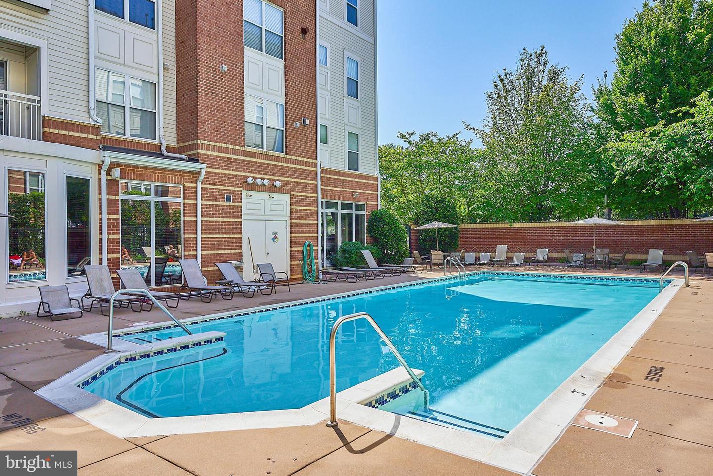 9480 Virginia Center BOULEVARD Unit: 210