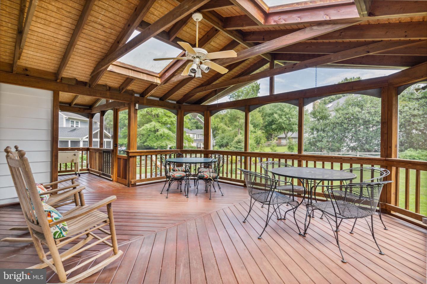 5019 Oakcrest DRIVE
