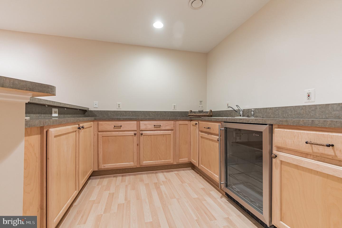 5019 Oakcrest DRIVE