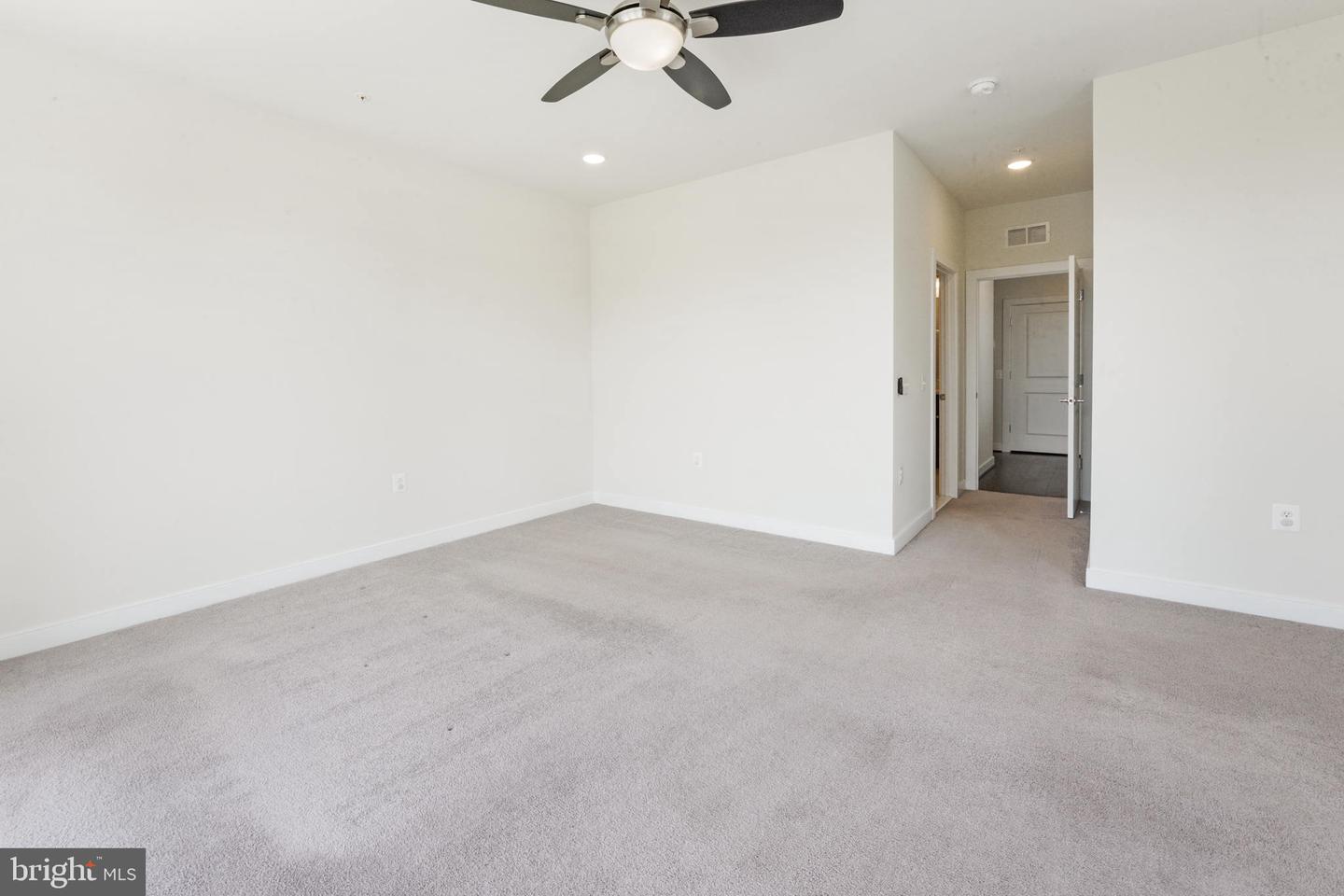13412 Arrowbrook Centre Dr