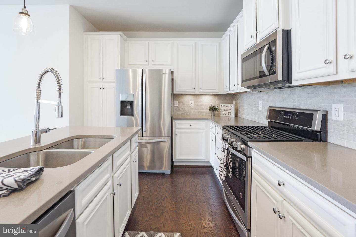 13412 Arrowbrook Centre Dr