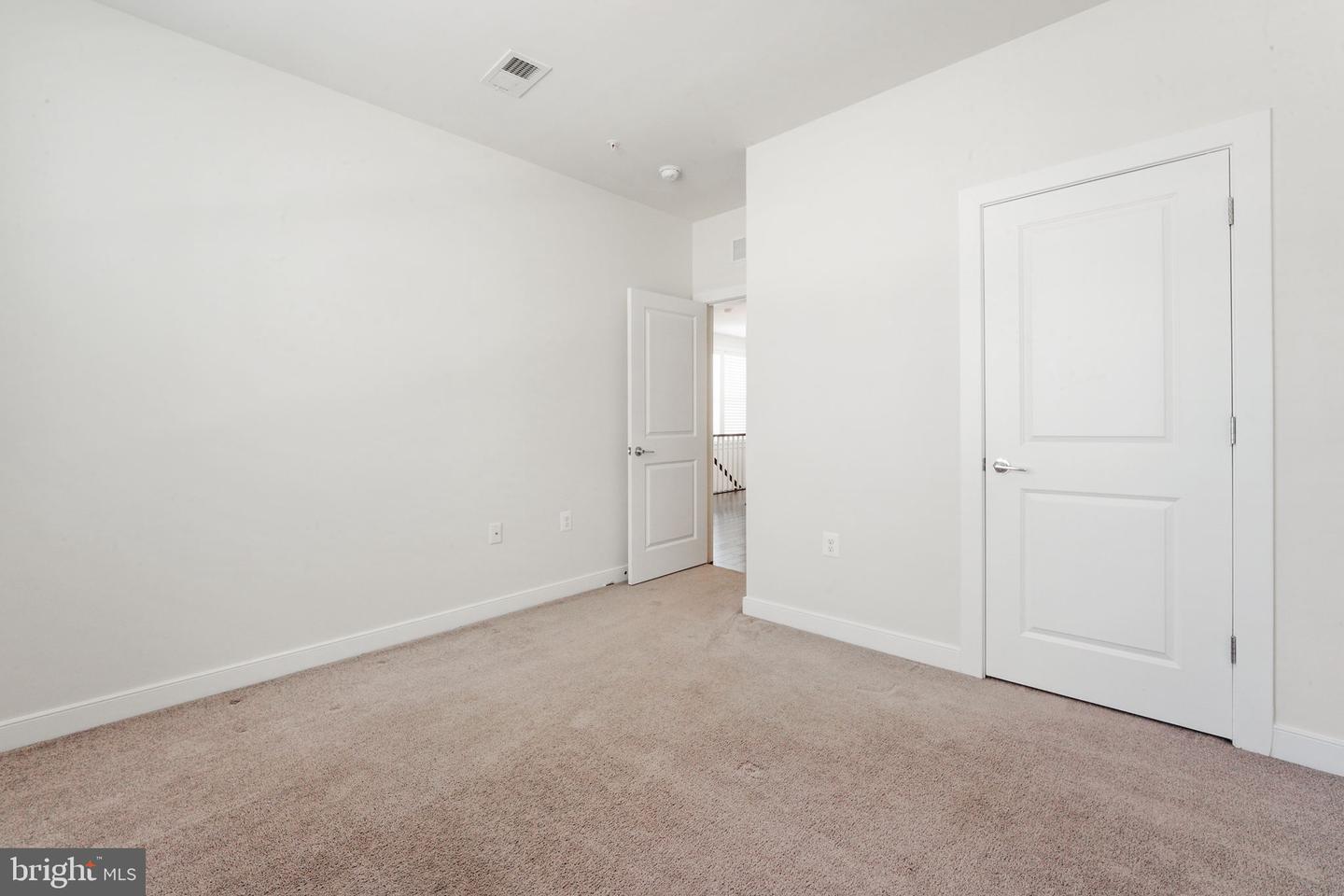 13412 Arrowbrook Centre Dr