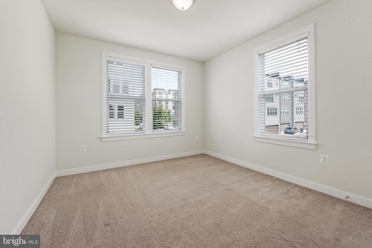 13412 Arrowbrook Centre Dr