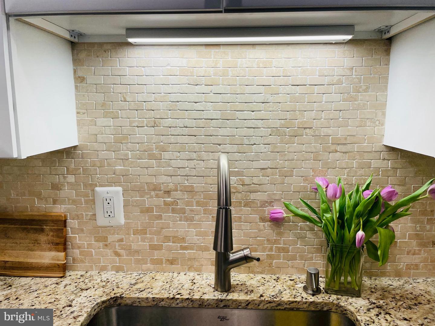1540 Lincoln Way Unit: 202