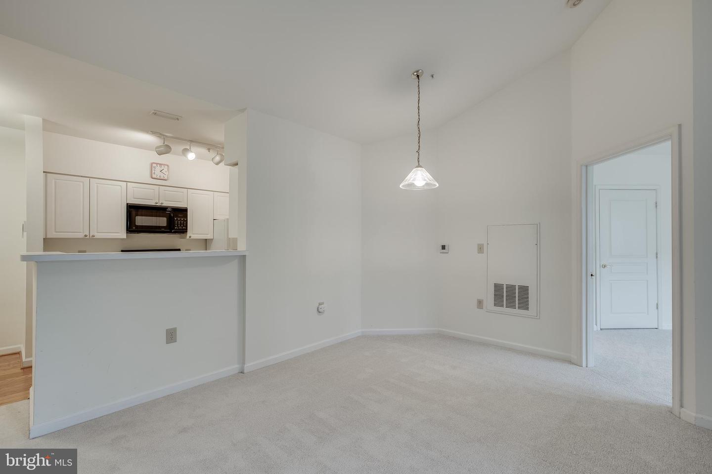 2204 Westcourt Unit: 403