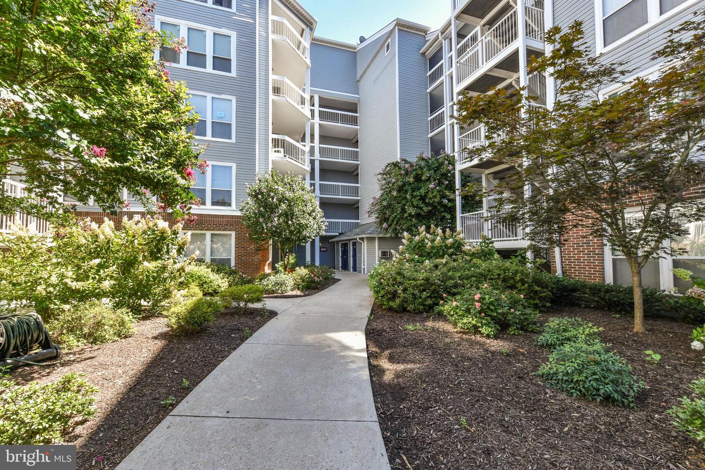 3175 Summit Square DRIVE Unit: 5-B10