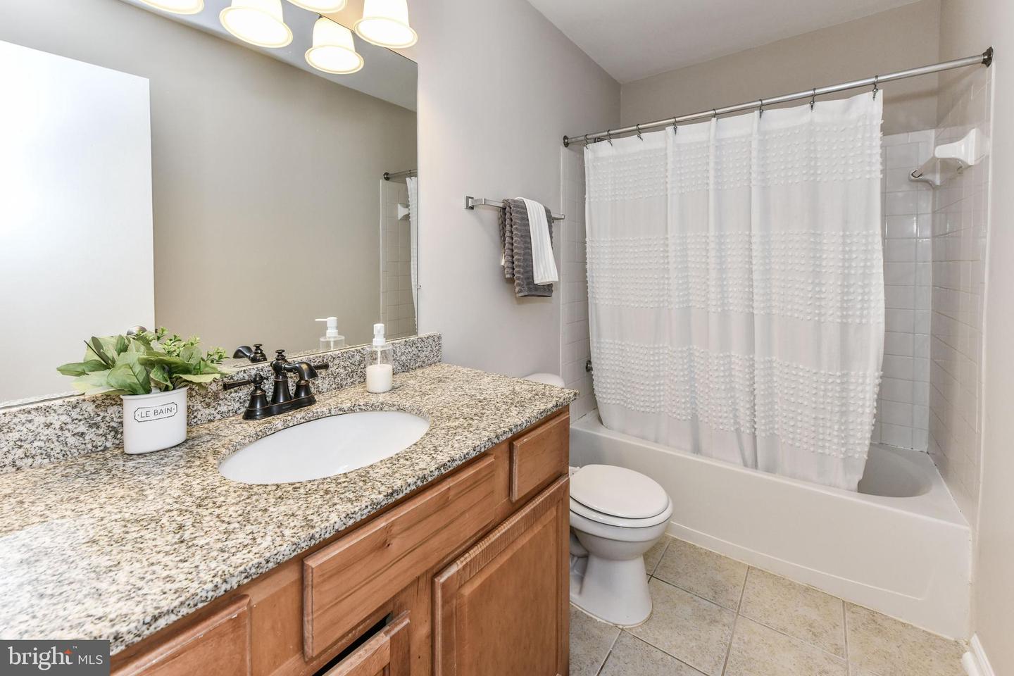 3175 Summit Square DRIVE Unit: 5-B10